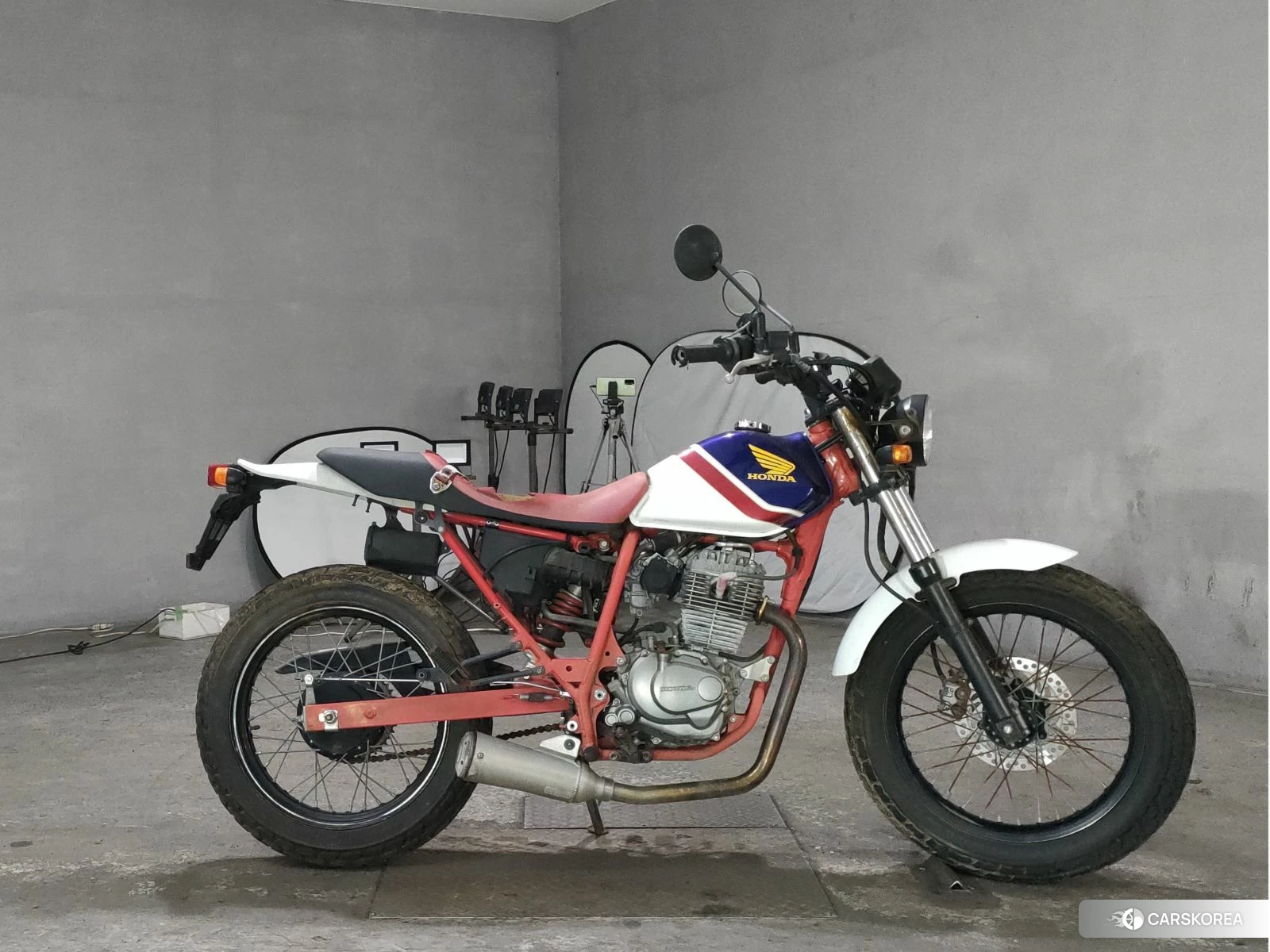 Проданный Honda FTR223 id 3950003 из Японии, фото 3