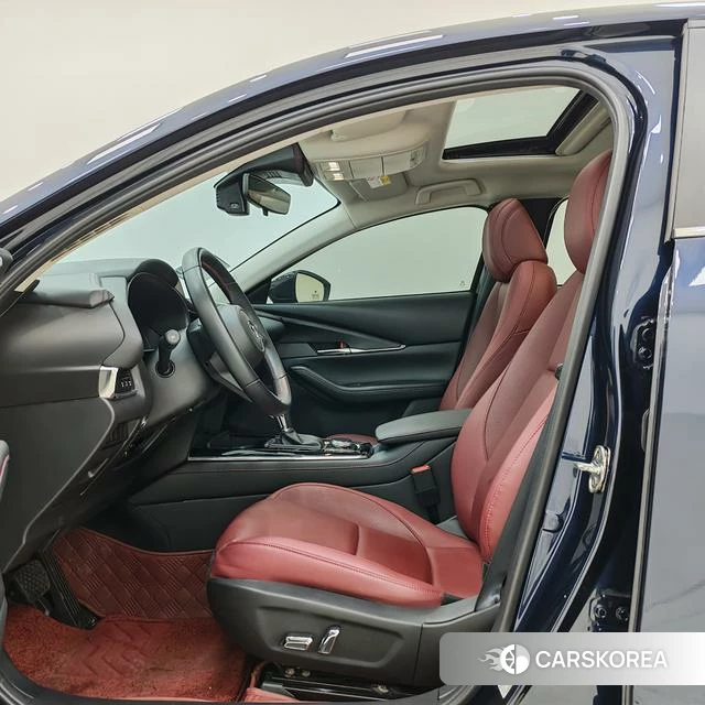 Mazda CX-30 id 3983466 из Китая 9