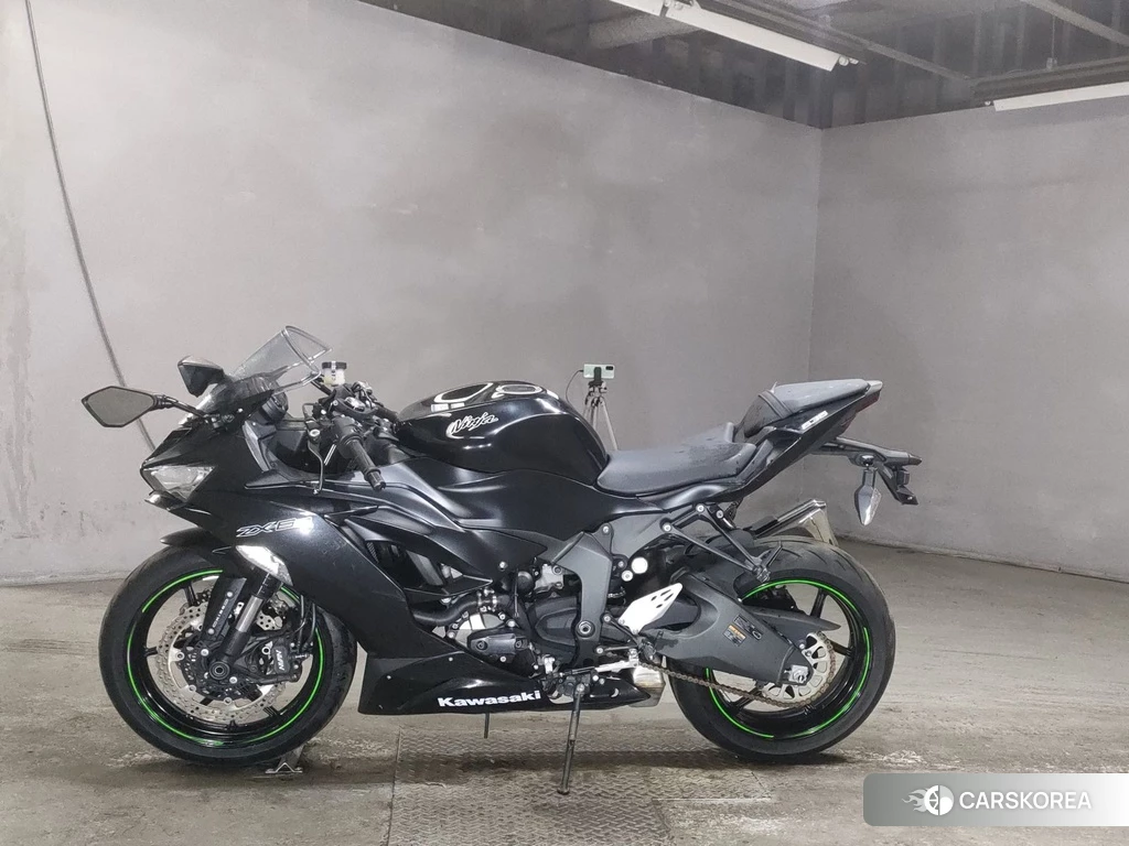 Проданный Kawasaki ZX-6R NINJA 2019 из Японии