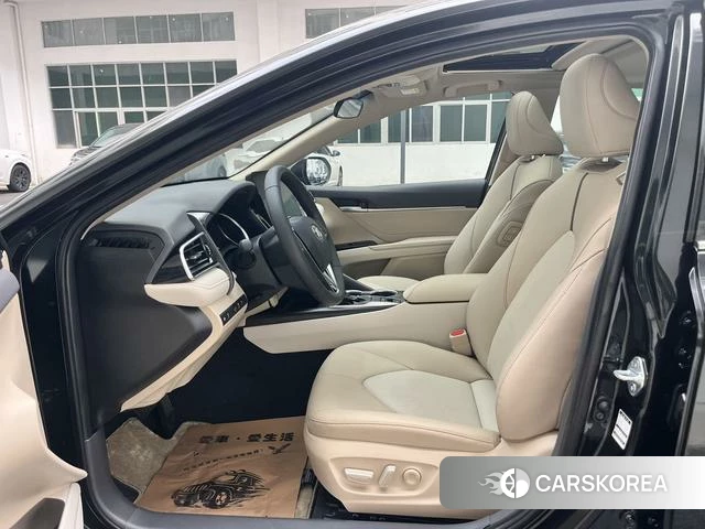 Toyota Camry 2023 Черный из Китая, фото 2