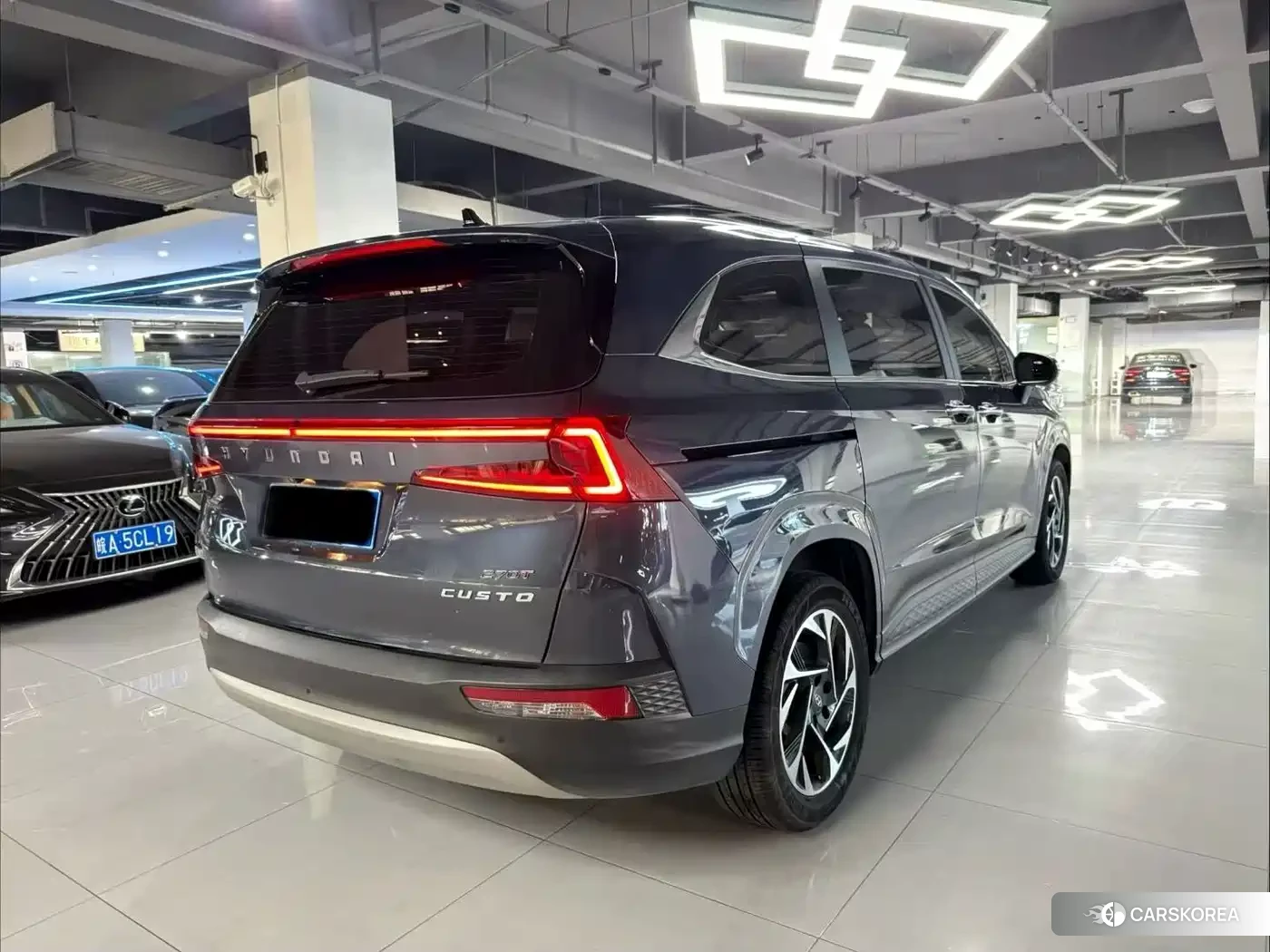 Hyundai Kustu 2023 Silver/gray из Китая, фото 2