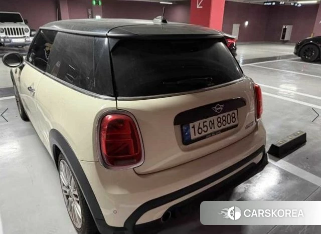 Mini Cooper 2021 Жемчужный цвет из Кореи, фото 2