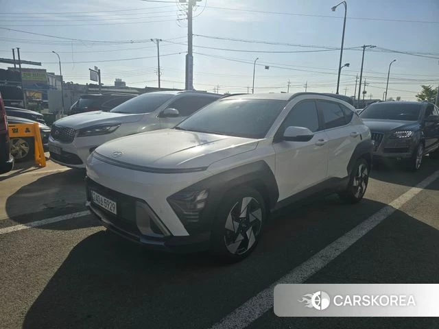 Hyundai Kona (SX2) 2024 Белый из Кореи, фото 2