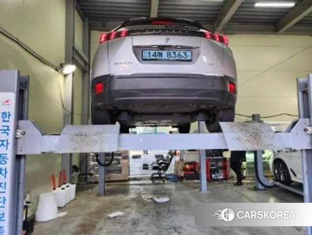 Peugeot e-2008 second generation 2021 Серебряный из Кореи, фото 2