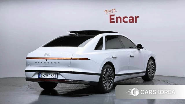 Hyundai Grandeur Hybrid (GN7) id 3826219 из Кореи 12