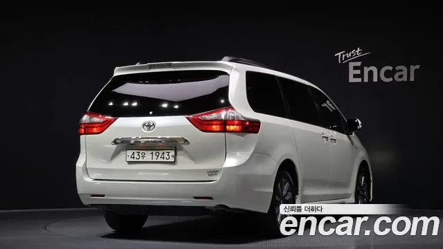 Toyota Sienna id 2876684 из Кореи 12