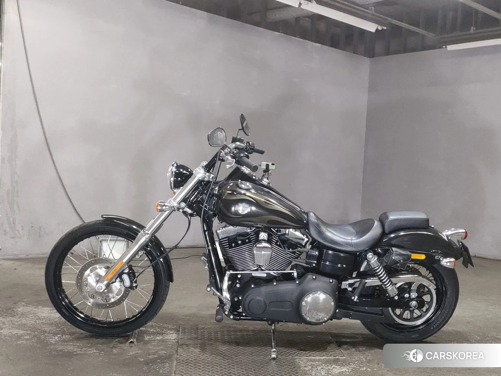 Проданный Harley-Davidson Dyna Wide Glide FXDWG1580 2015 из Японии, фото 2