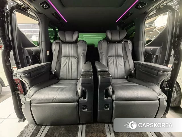 Lexus LM id 4278588 из Китая 7