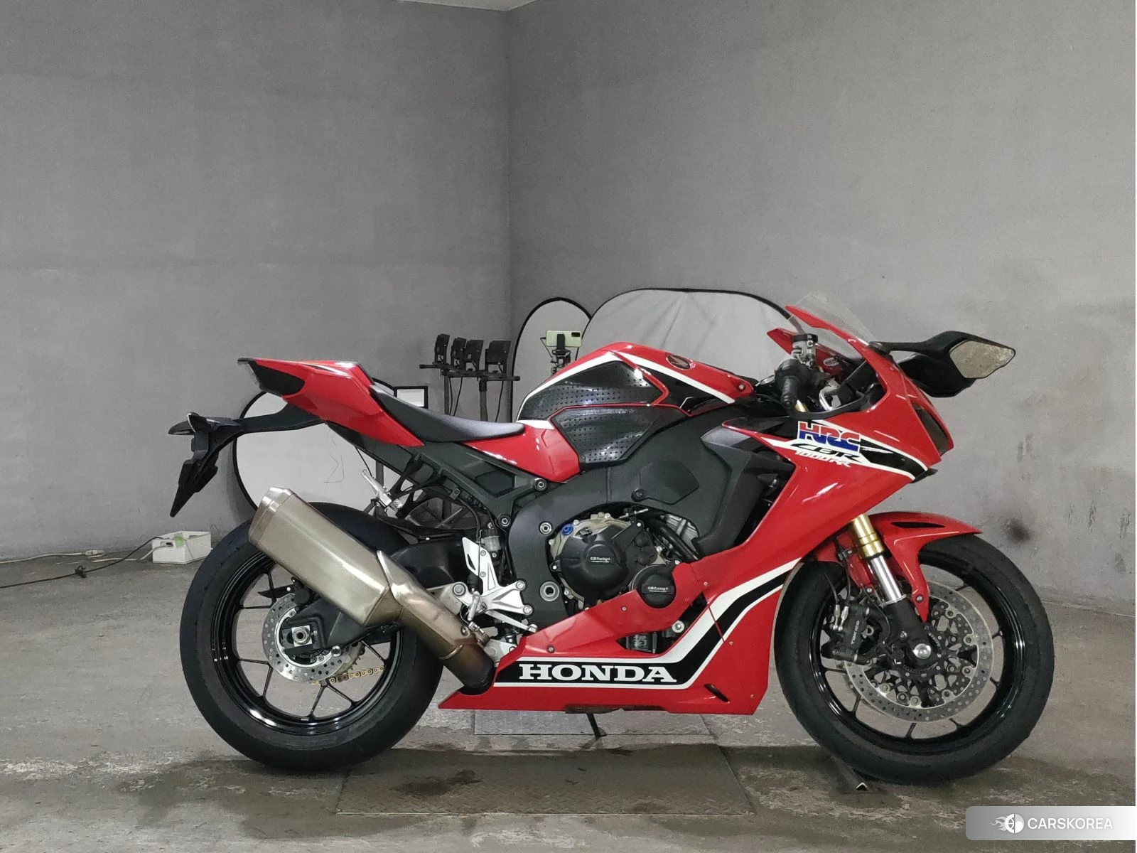 Проданный Honda CBR1000RR id 4206240 из Японии, фото 3