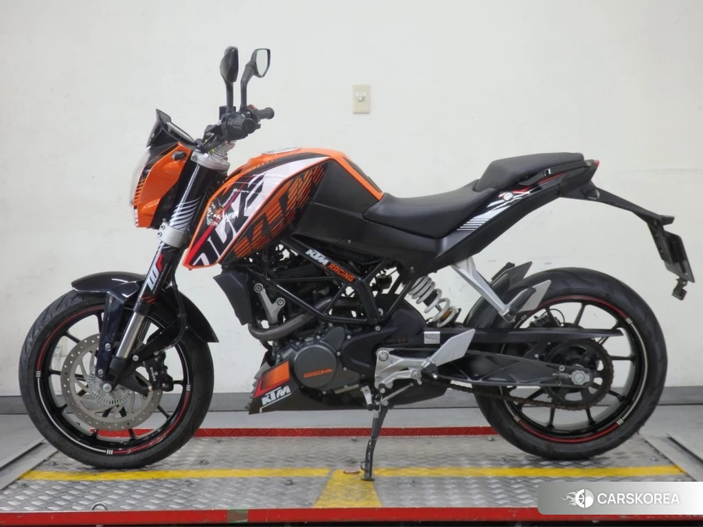 Проданный KTM 200 DUKE 2014 из Японии, фото 2