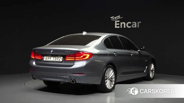 BMW 5 Series (G30) id 4582015 из Кореи 12