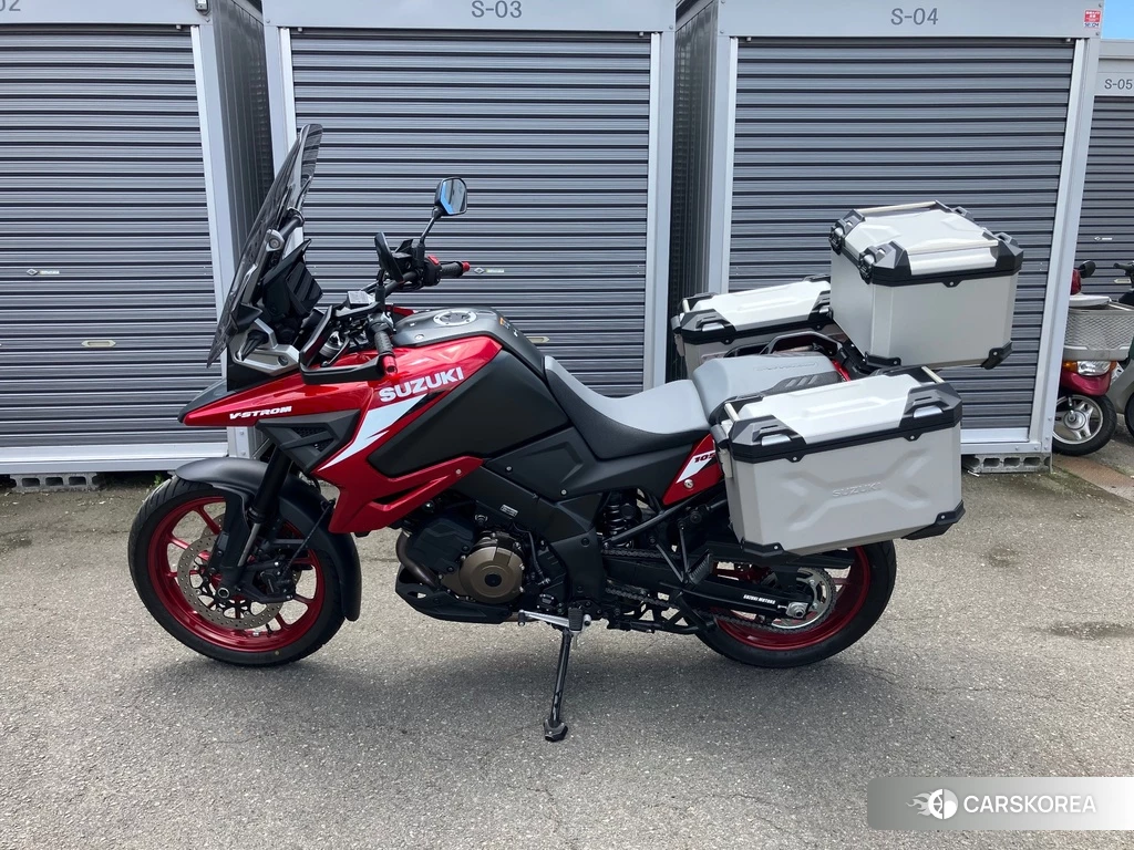 Проданный Suzuki V-STROM 1050 2023 из Японии, фото 2