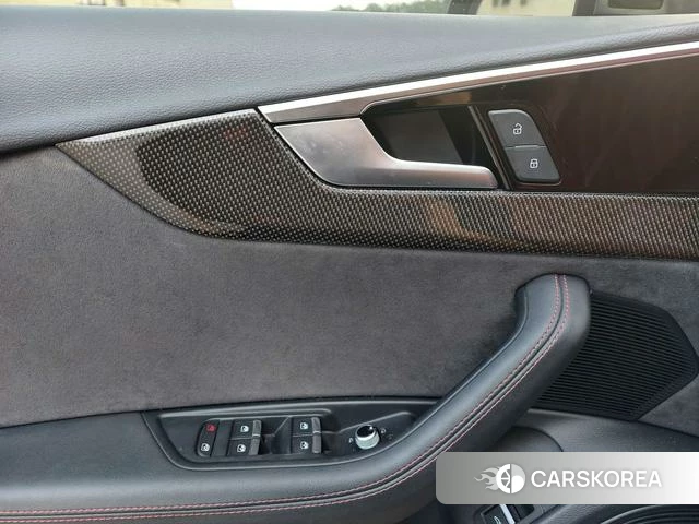 Audi S4 id 4374626 из Китая 12