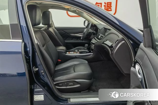 Infiniti Q70 id 4236129 из Китая 12