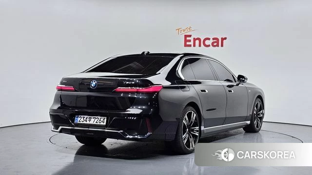 BMW 7 Series (G70) id 3841829 из Кореи 12