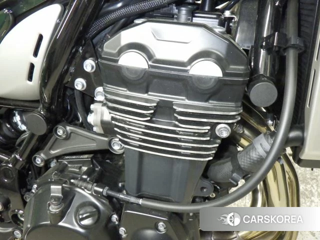 Engine photo
