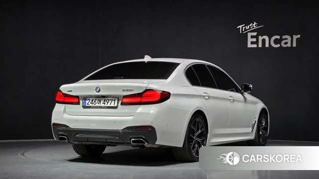 BMW 5 Series (G30) id 4395181 из Кореи 12