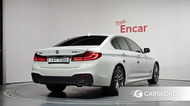 BMW 5 Series (G30) id 4667696 из Кореи 12