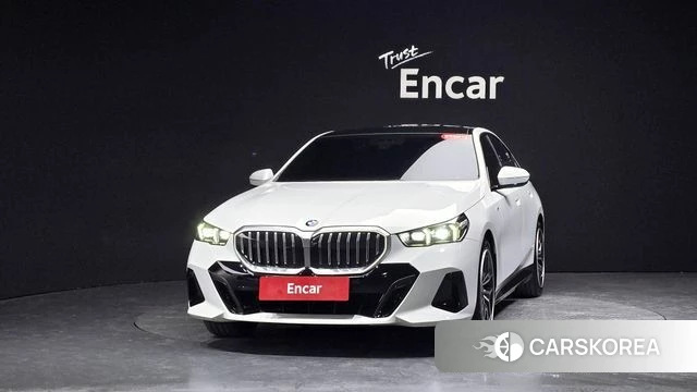 BMW 5 Series (G60) id 4421466 из Кореи 12