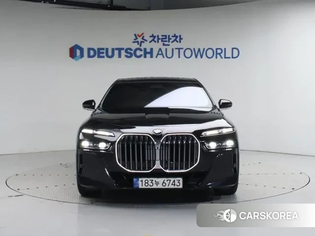 BMW 7 Series (G70) id 3599888 из Кореи 12