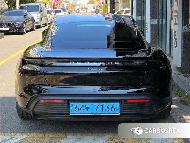 Porsche Taycan id 3338901 из Кореи 12