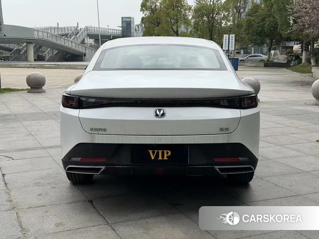 Chang'an Yidong 2026 Белый из Китая, фото 3
