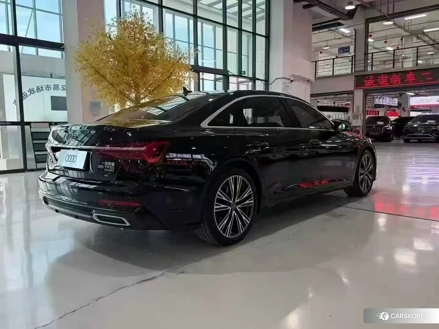 Audi A6L 2021 Черный из Китая, фото 2