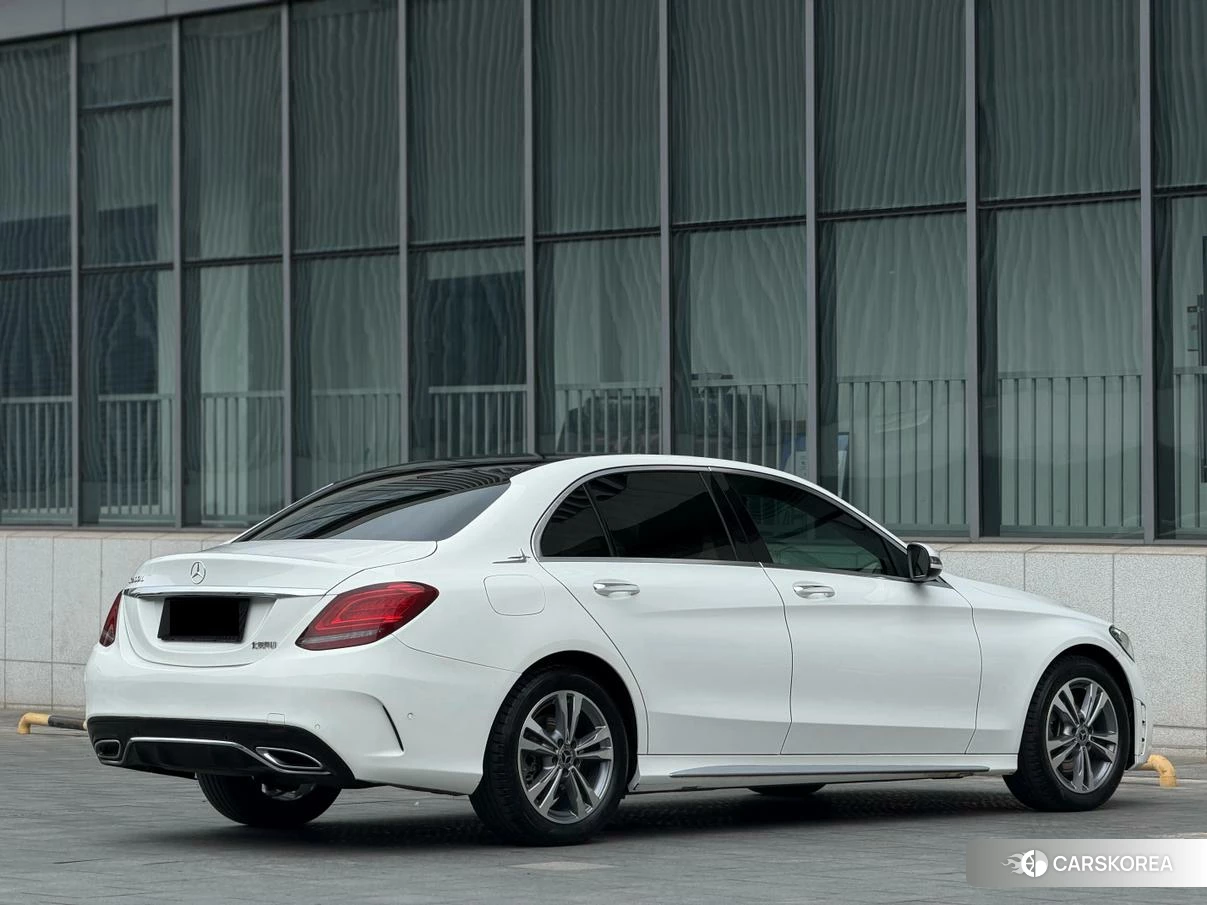 Mercedes-Benz Class C 2020 Белый из Китая, фото 2