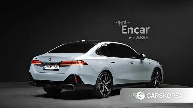 BMW 5 Series (G60) id 3952593 из Кореи 12