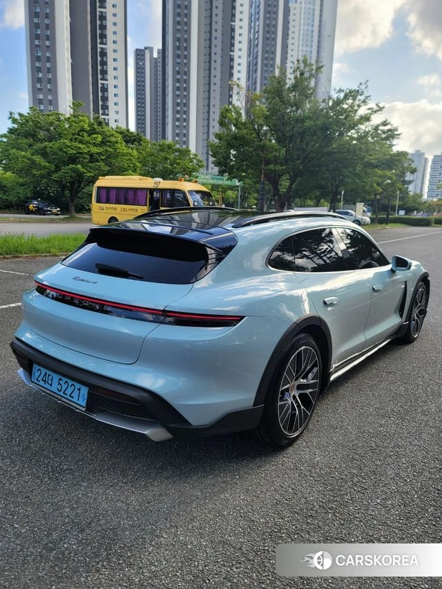 Porsche Taycan id 4585981 из Кореи 12