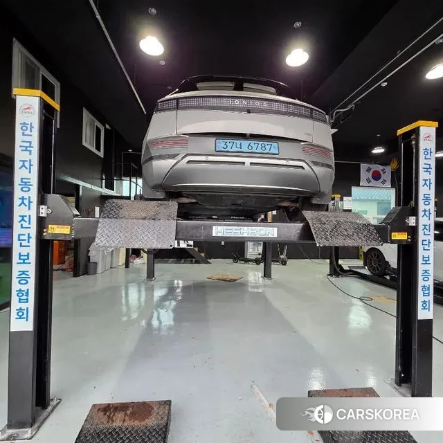 Hyundai Ionic 5 2024 Серебристо-серый из Кореи, фото 2