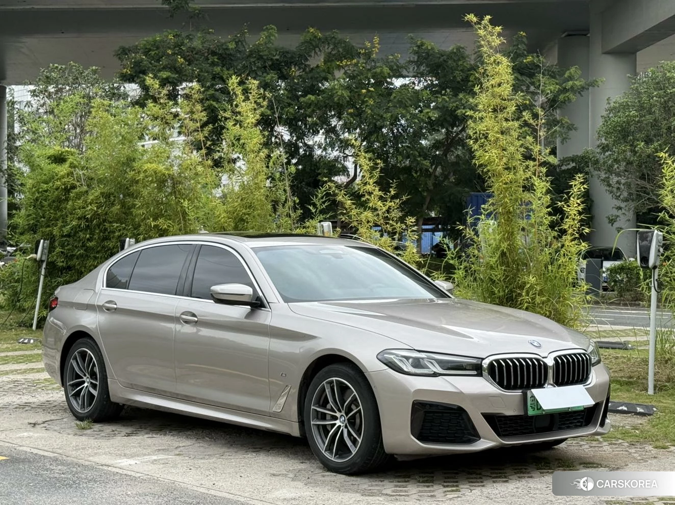 BMW 5 series PHEV id 4454641 из Китая 10