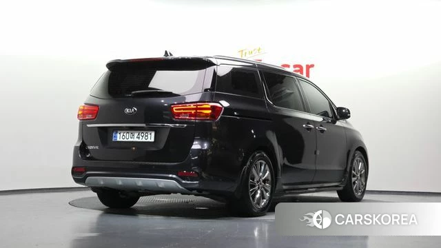 Kia The New Carnival id 4677932 из Кореи 12