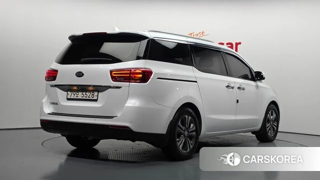 Kia The New Carnival id 4435650 из Кореи 12