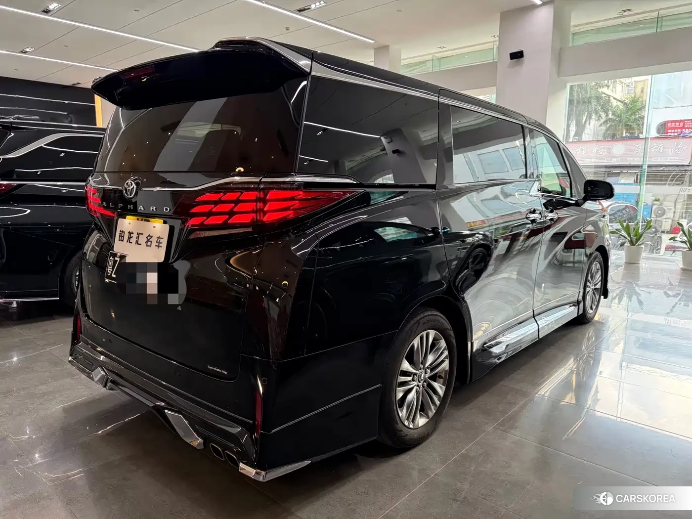 Toyota Elfa id 4600516 из Китая 7