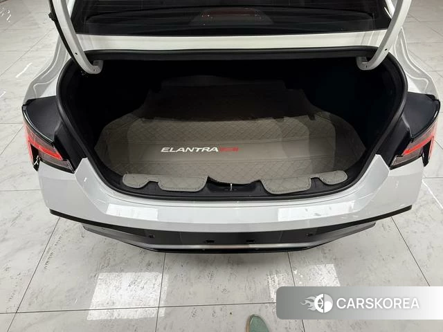 Hyundai Elantra id 4276220 из Китая 9