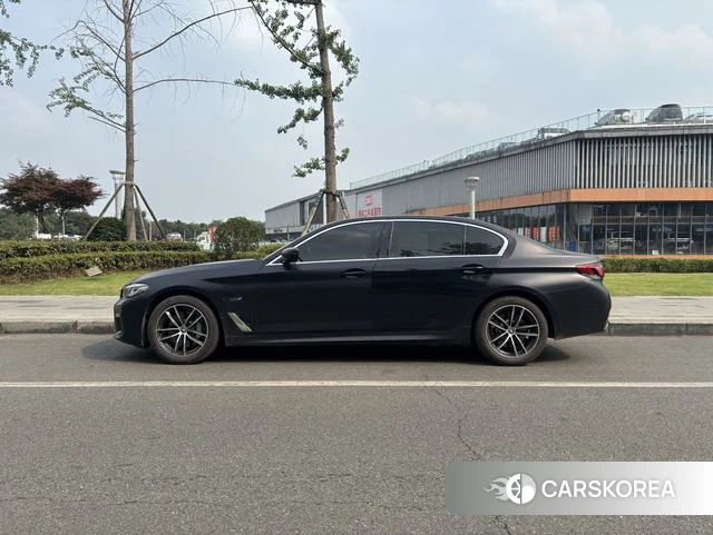 BMW 5 series PHEV id 4365727 из Китая 10
