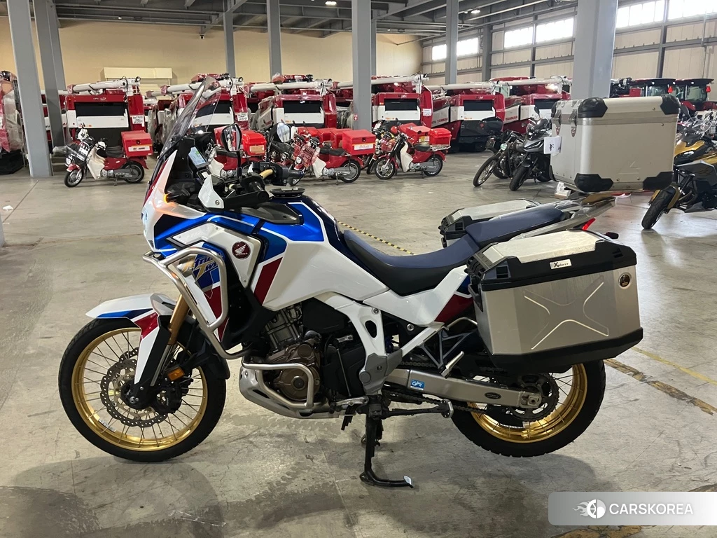 Проданный Honda CRF1100L AFRICA TWIN ADV ES 2020 из Японии