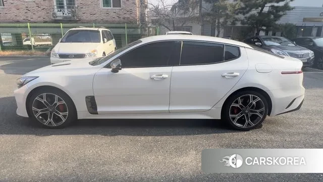 Kia Stinger id 3464909 из Кореи 7