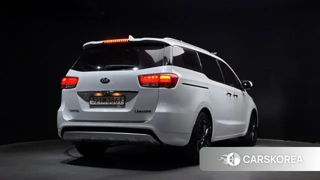 Kia All New Carnival id 3612859 из Кореи 12