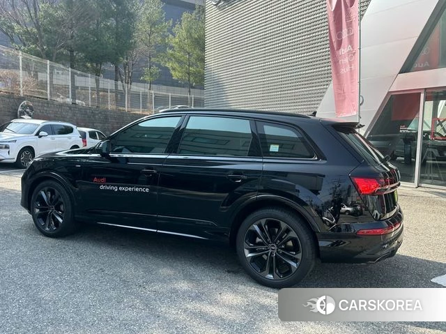 Audi Q7 (4M) id 3882676 из Кореи 12