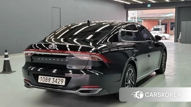 Hyundai The New Grandeur IG id 3899150 из Кореи 10