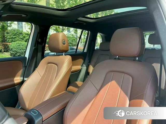 Mercedes-Benz GLB 2022 Белый из Китая, фото 2