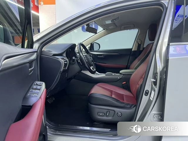 Lexus NX id 4277220 из Китая 12