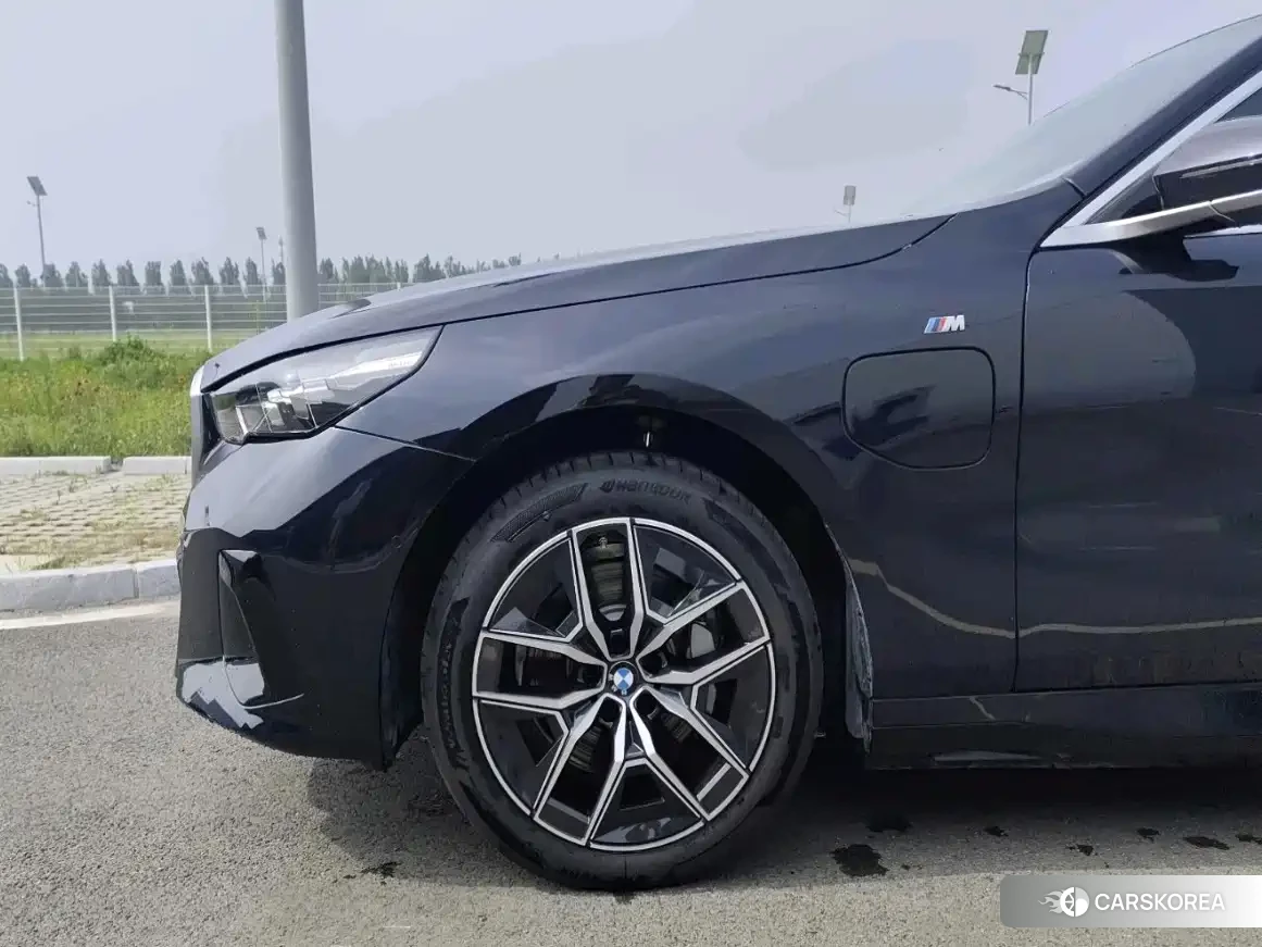BMW i5 2025 Черный из Китая, фото 6