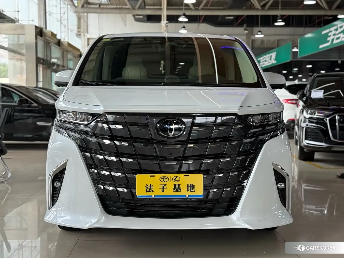 Toyota Alphard id 4547225 из Китая 12