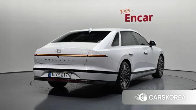 Hyundai Grandeur Hybrid (GN7) id 3793290 из Кореи 12