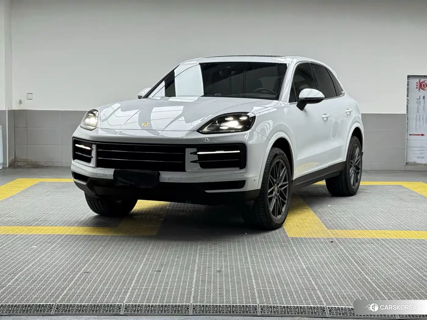 Porsche Cayenne id 4576892 из Китая 12