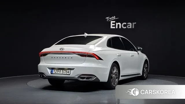 Hyundai The New Grandeur IG Hybrid id 3202282 из Кореи 12