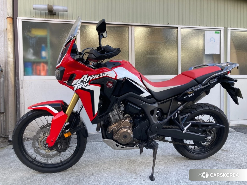 Проданный Honda CRF1000L AFRICA TWIN 2016 из Японии